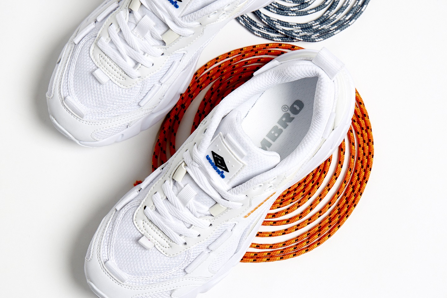 UMBRO BROCONIC RUNNER CLASSIC スニーカー通販 | 大阪梅田