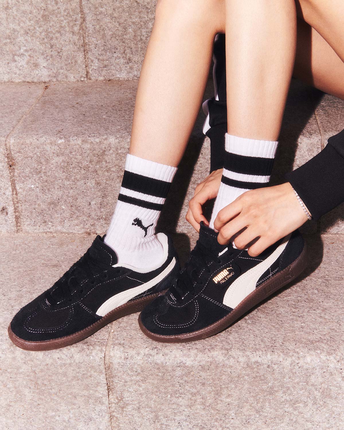 ロゼ ROSÉ ROSEブラックピンク BLACKPINK プーマ パレルモ ヴィンテージ PUMA PALERMO VINTAGE PUMA BLACK-FROSTED IVORY-GUM メンズ レディース スニーカー 396841-04