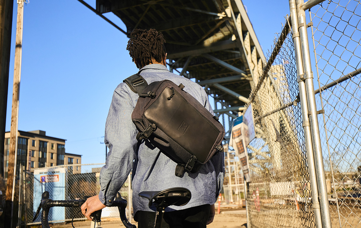 クローム カデット マックス CHROME KADET MAX BLACK CANVAS LEATHER バッグ スリングバッグ ★耐水 BG351BCVL