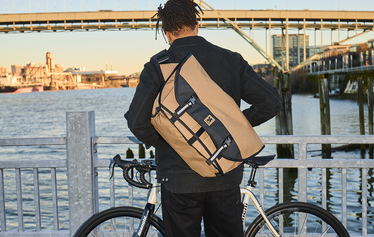 クローム シーティーゼット 24L メッセンジャー CHROME CTZ 24L MESSENGER COYOTE X バッグ メッセンジャーバッグ ★★防水 BG380CYTX