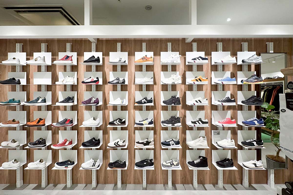 大阪天王寺、阿倍野の靴屋スニーカーショップBOSTONCLUB あべのHOOP店