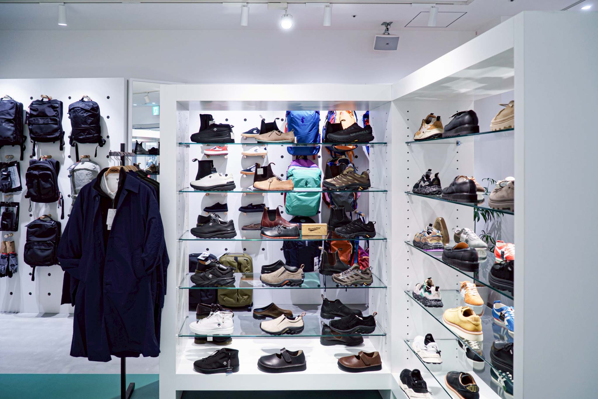 大阪天王寺、阿倍野の靴屋スニーカーショップBOSTONCLUB あべのHOOP店