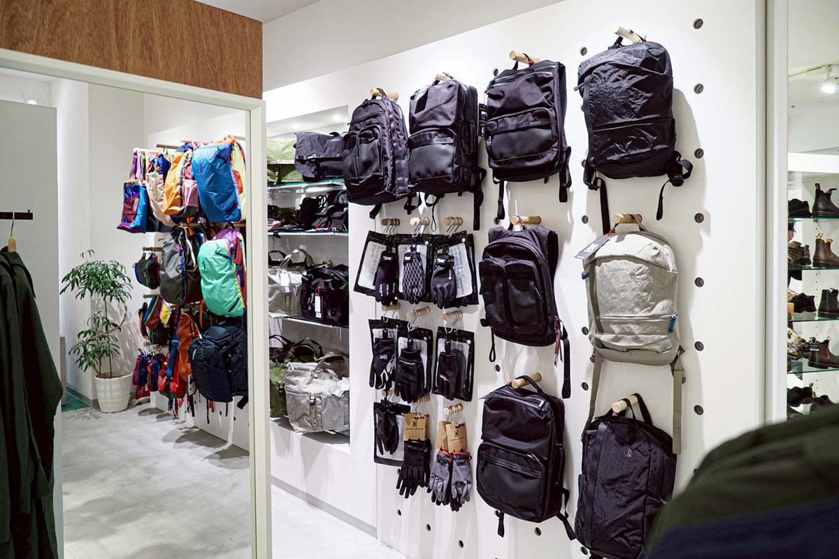 大阪天王寺、阿倍野の靴屋スニーカーショップBOSTONCLUB あべのHOOP店