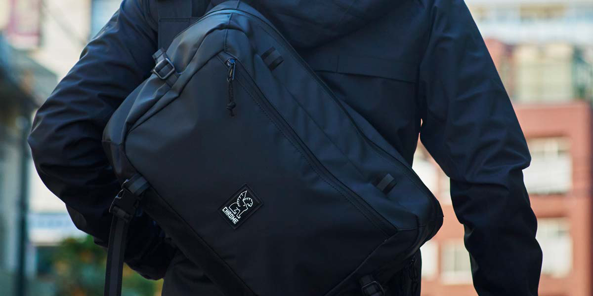  CHROME INDUSTRIES KADET MAX SLING BAG
カデット マックス スリング バッグ