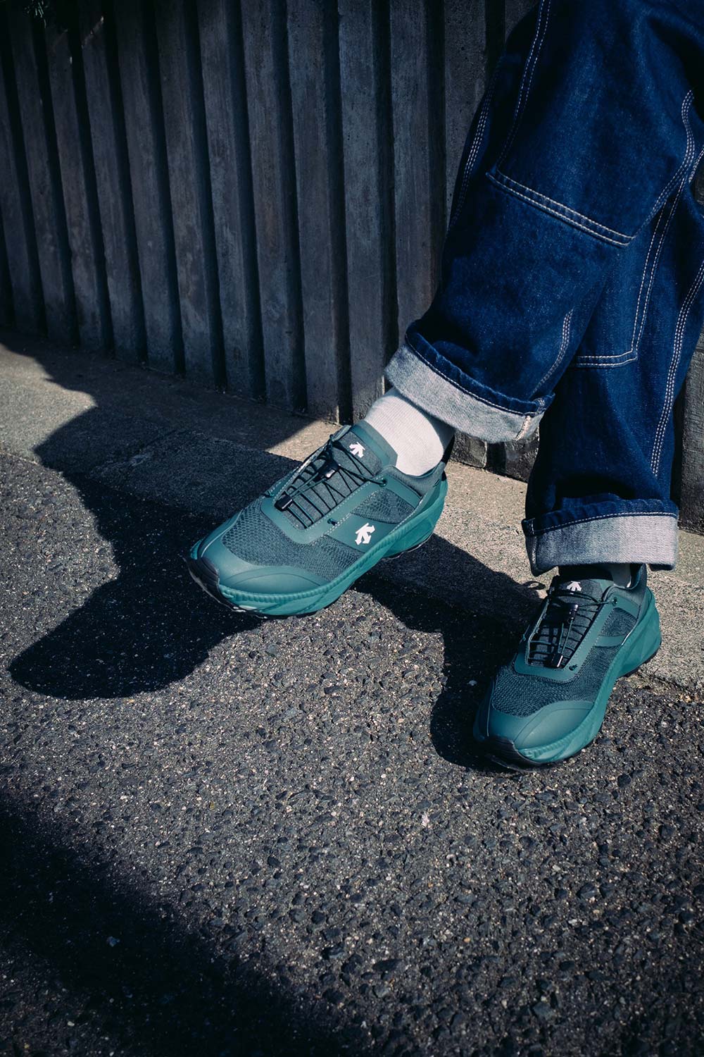DESCENTE - マイケル　デサント フルジップ ベスト☆黒＆緑 ストレッチ☆Mサイズ② st5sjk20m-st5spz2_4.jpg